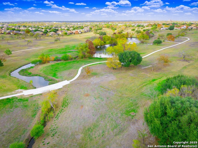 Listing photo id 38 for 7403 Legend Point Dr