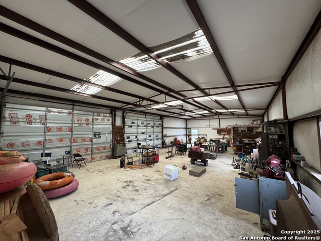 Listing photo id 29 for 904 Eagle Creek