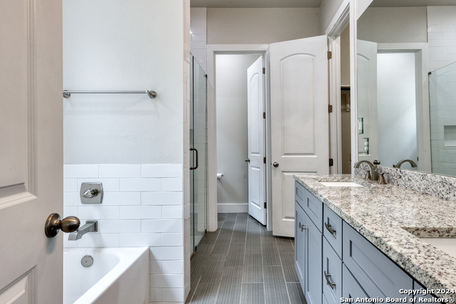 Image 14 of 35 For 11158 Vance Jackson  Unit 4