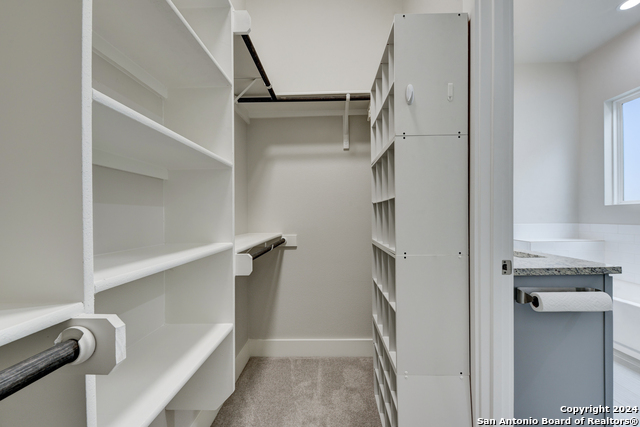 Image 16 of 35 For 11158 Vance Jackson  Unit 4