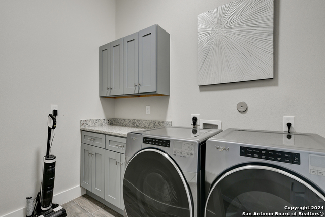 Image 20 of 35 For 11158 Vance Jackson  Unit 4