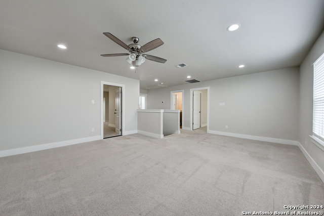 Image 22 of 35 For 11158 Vance Jackson  Unit 4