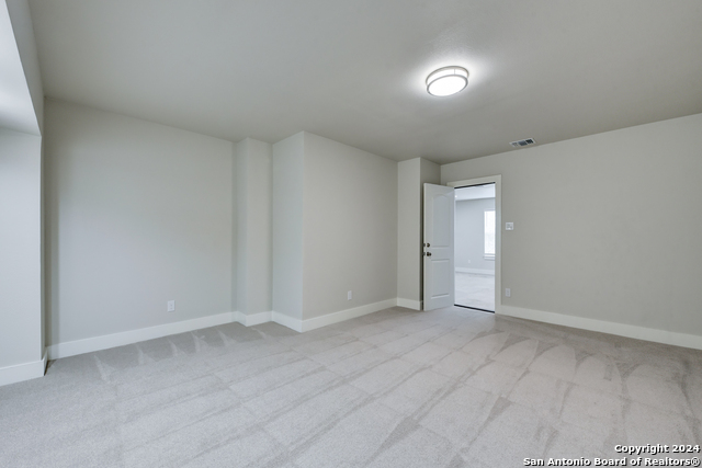 Image 24 of 35 For 11158 Vance Jackson  Unit 4