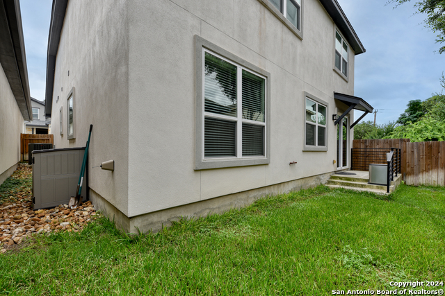 Image 34 of 35 For 11158 Vance Jackson  Unit 4