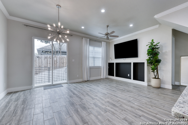 Image 9 of 35 For 11158 Vance Jackson  Unit 4