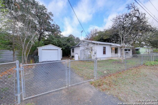 Details for 309 8th  , Blanco, TX 78606