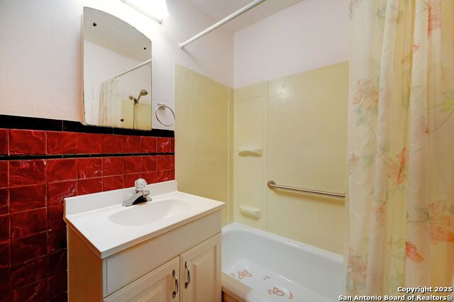 Image 10 of 13 For 309 8th  