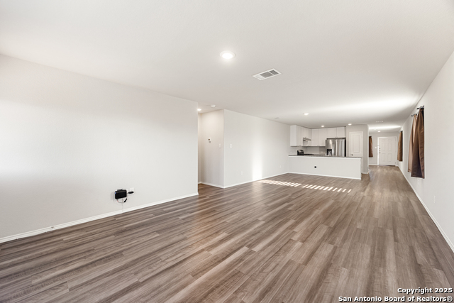 Image 10 of 41 For 4823 Republic