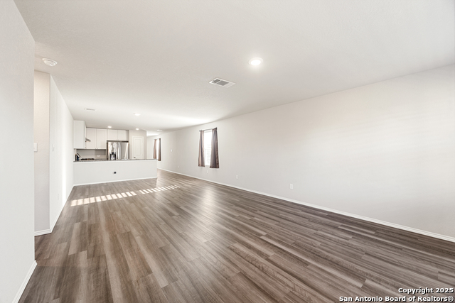 Image 11 of 41 For 4823 Republic