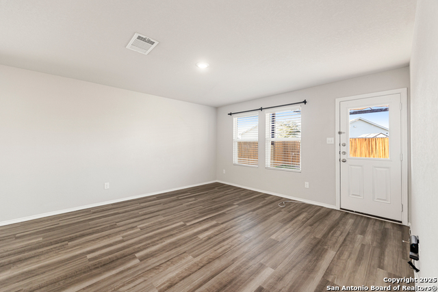 Image 12 of 41 For 4823 Republic