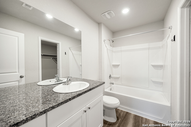 Image 17 of 41 For 4823 Republic