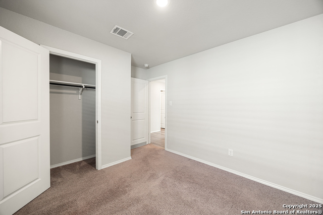 Image 31 of 41 For 4823 Republic