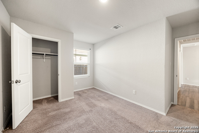 Image 33 of 41 For 4823 Republic