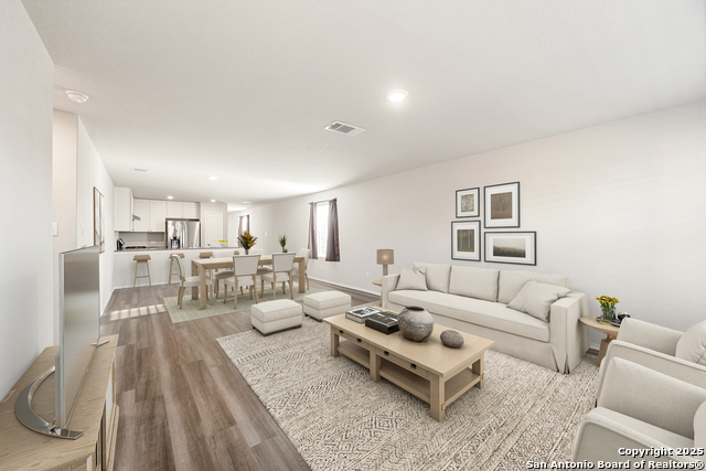 Image 4 of 41 For 4823 Republic