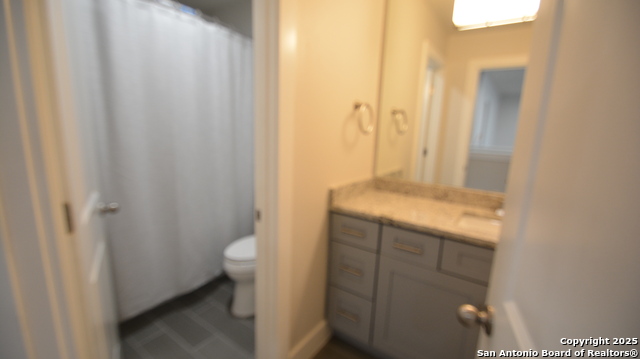 Image 17 of 21 For 11158 Vance Jackson Unit 4