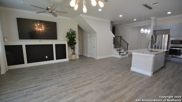 Image 7 of 21 For 11158 Vance Jackson Unit 4