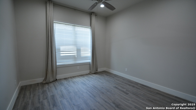 Image 9 of 21 For 11158 Vance Jackson Unit 4