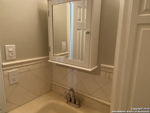 Image 21 of 23 For 1002 Mt Riga