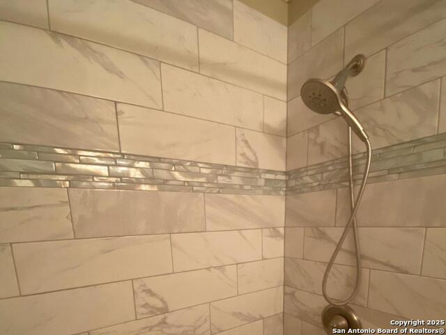 Image 22 of 23 For 1002 Mt Riga