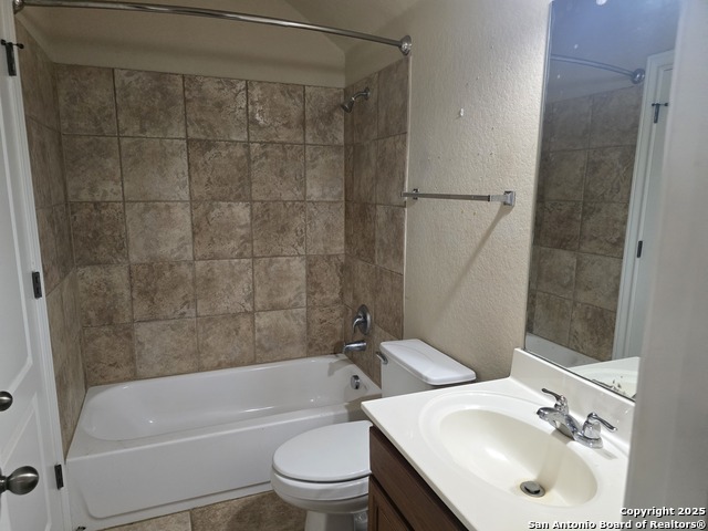 Image 20 of 24 For 206 Perch Mdw