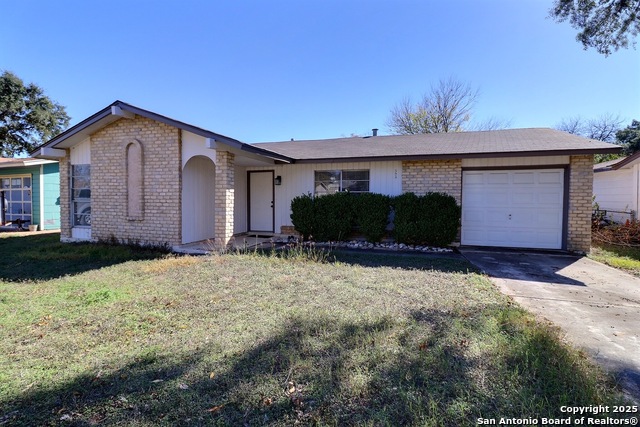 Image 4 of 12 For 304 Deborah Dr