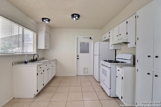 Image 6 of 12 For 304 Deborah Dr