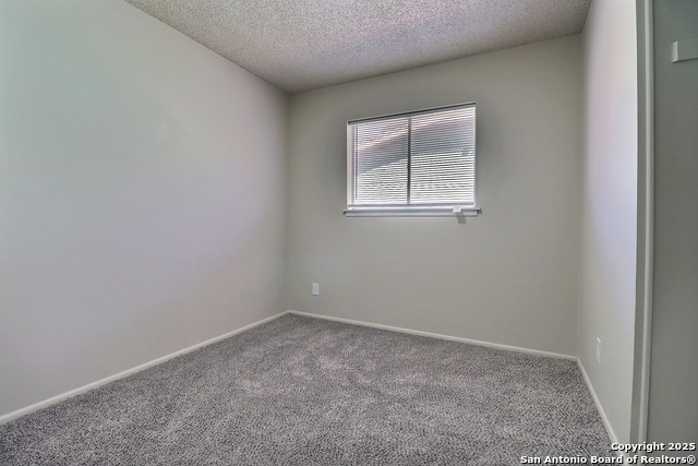 Image 9 of 12 For 304 Deborah Dr