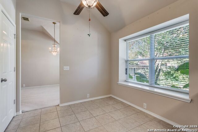 Image 11 of 28 For 20922 Encino Ash