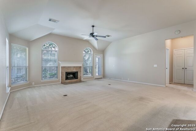 Image 12 of 28 For 20922 Encino Ash