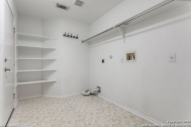 Image 25 of 28 For 20922 Encino Ash