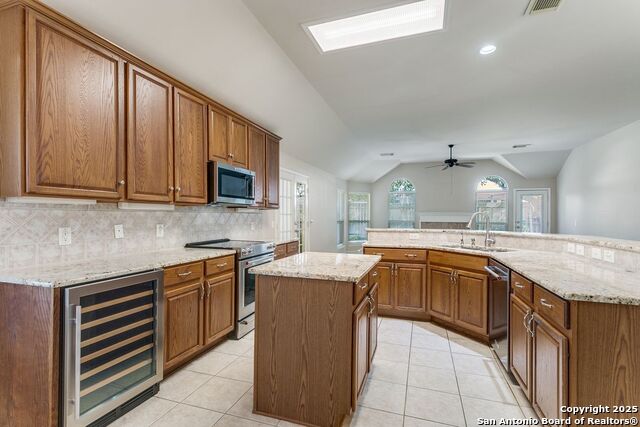 Image 9 of 28 For 20922 Encino Ash