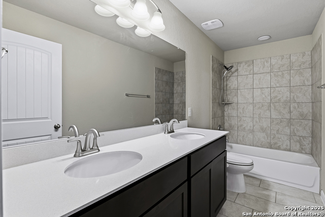 Image 28 of 35 For 1522 Stony Island