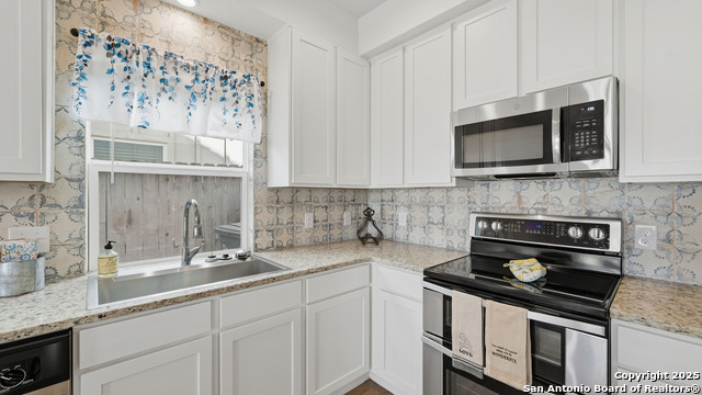 Image 12 of 39 For 223 Sapphire