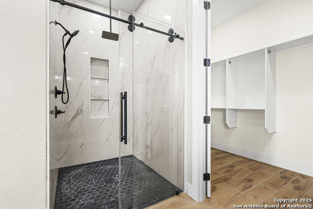 Image 20 of 29 For 1416 Green Meadow