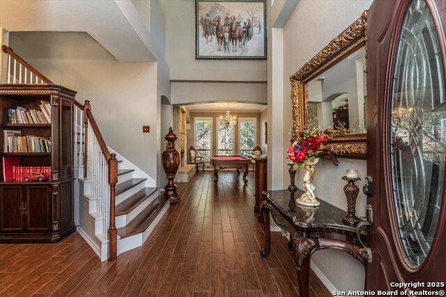 Listing photo id 1 for 19539 Crystal Oak