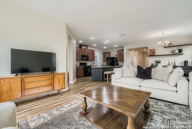 Listing photo id 8 for 9338 Vaquillas View