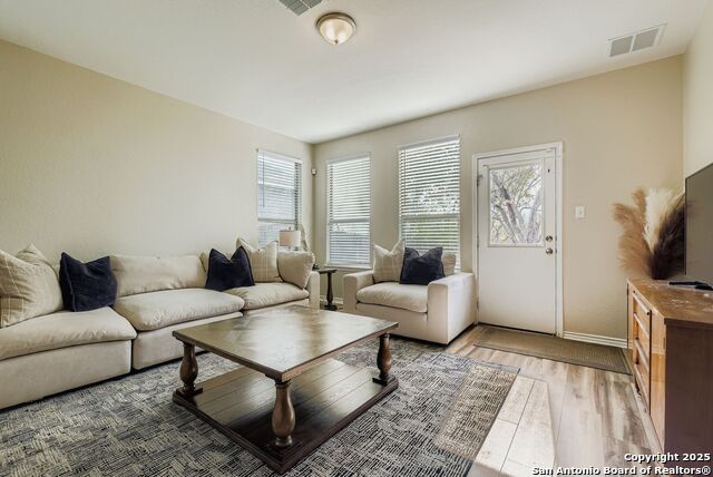 Listing photo id 7 for 9338 Vaquillas View