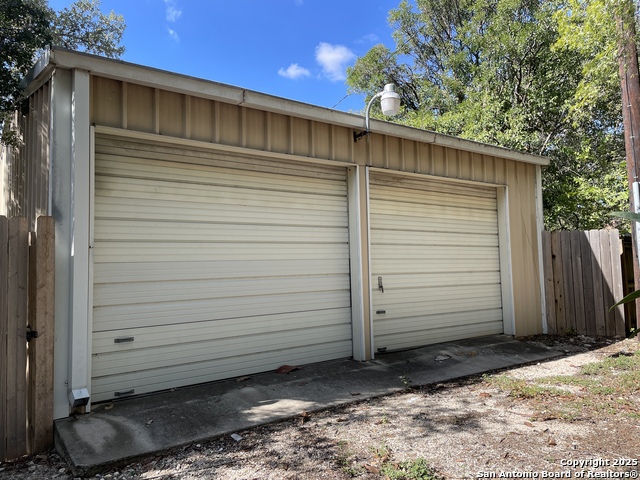 Image 19 of 24 For 8702 Charro Ln