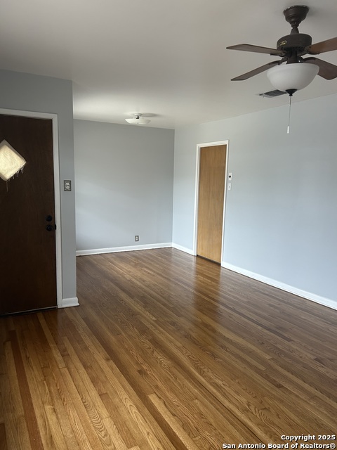 Image 12 of 13 For 215 Tansyl