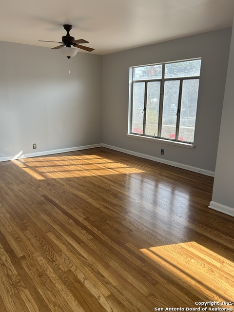 Image 4 of 13 For 215 Tansyl