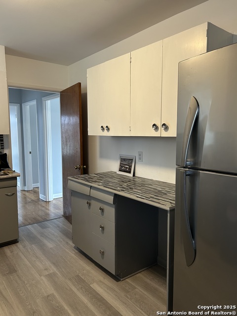 Image 6 of 13 For 215 Tansyl