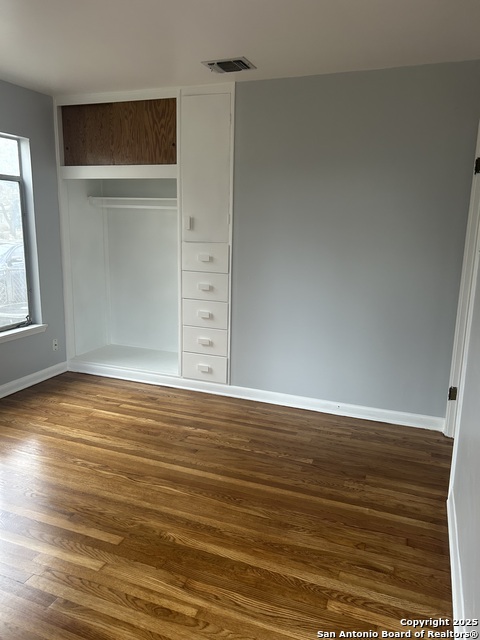 Image 9 of 13 For 215 Tansyl