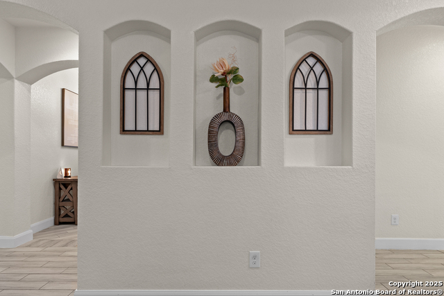 Image 12 of 40 For 225 Broken Star Trail