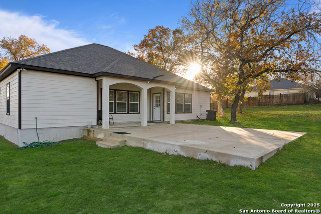 Image 29 of 40 For 225 Broken Star Trail