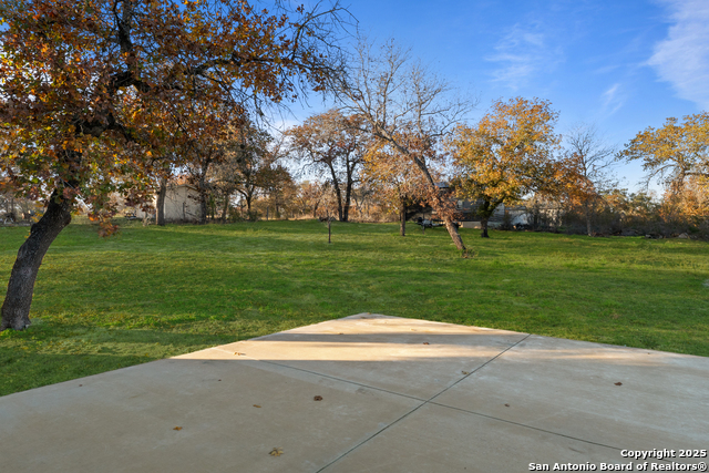 Image 30 of 40 For 225 Broken Star Trail