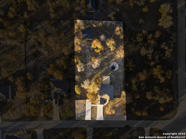 Image 38 of 40 For 225 Broken Star Trail