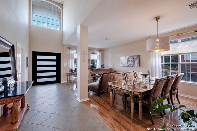 Image 3 of 25 For 20803 Cliff Park