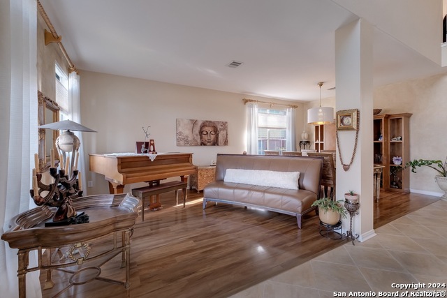 Image 4 of 25 For 20803 Cliff Park