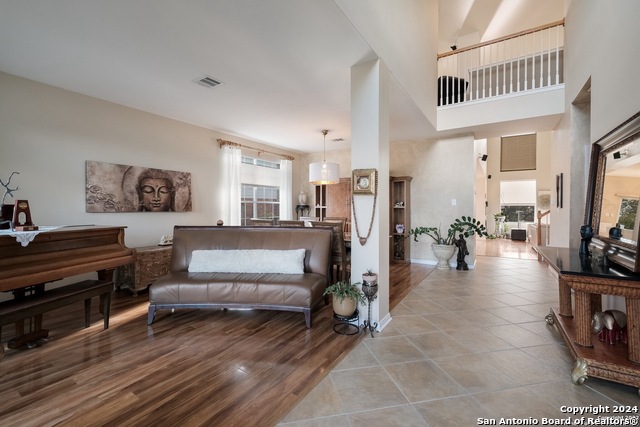 Image 5 of 25 For 20803 Cliff Park