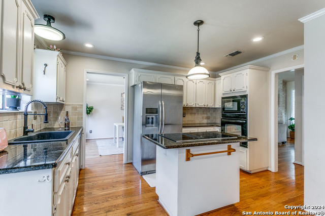 Image 8 of 19 For 1107 River Vista West